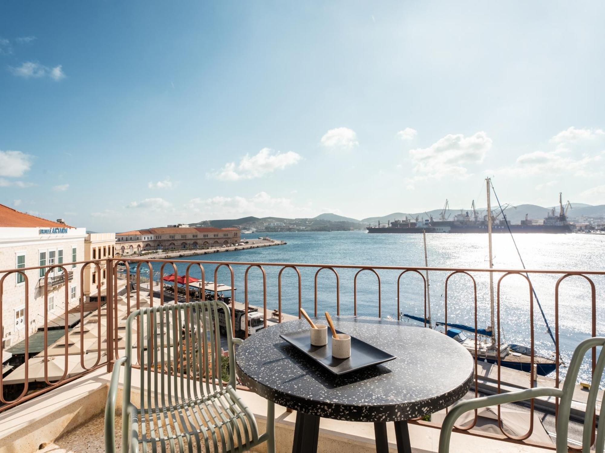 Igiso Apartment Ermoupoli Ngoại thất bức ảnh