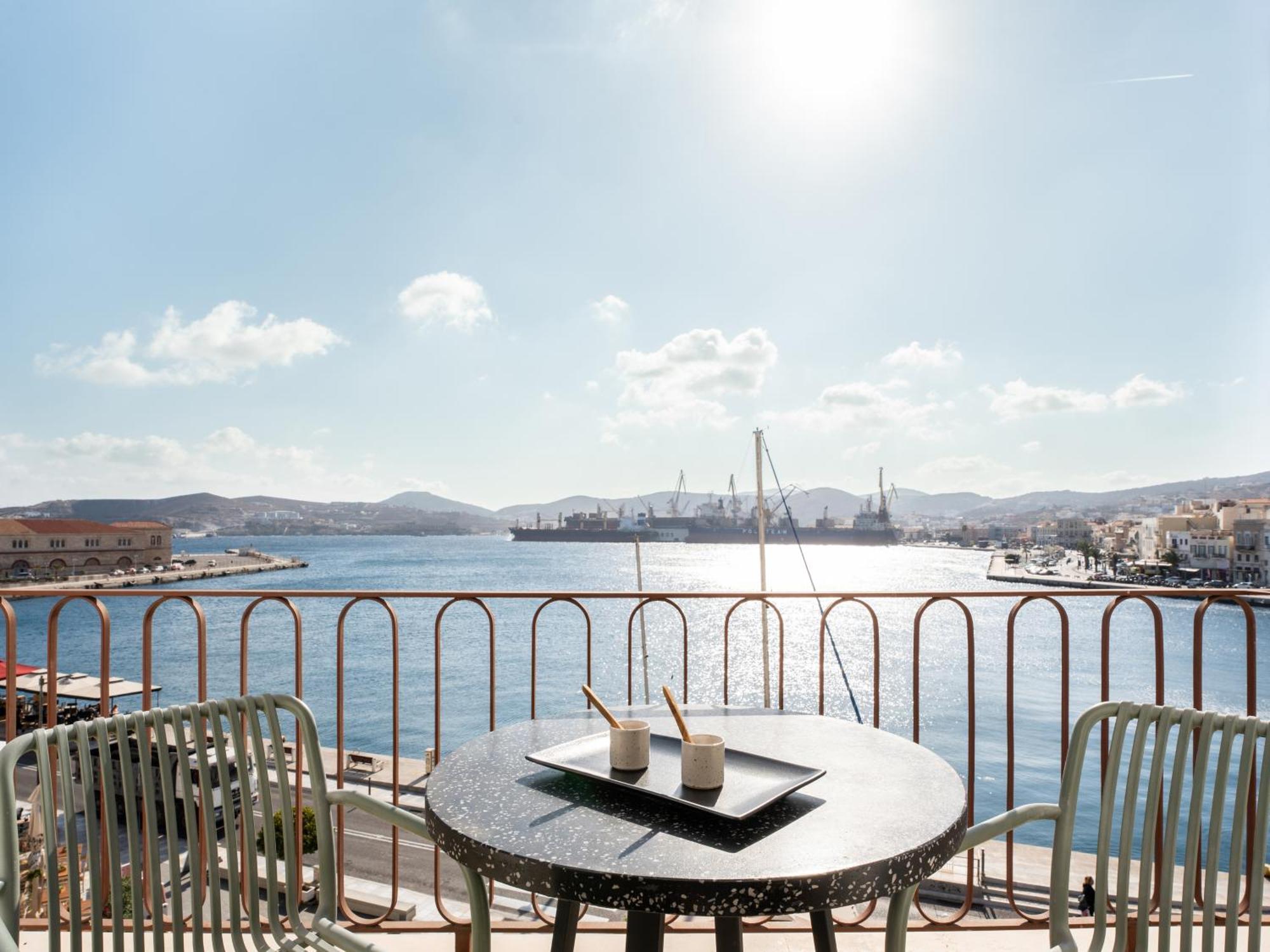 Igiso Apartment Ermoupoli Ngoại thất bức ảnh